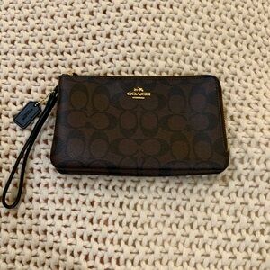 NEW - Coach Double Zipper Large Wristlet Black/Brown